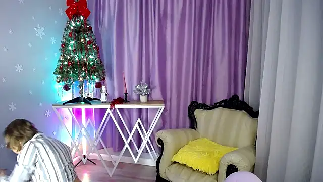 queen_a_n_i's cam snapshot