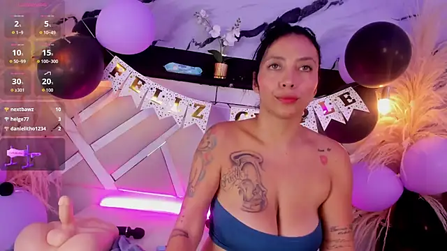 Renata_blue's cam snapshot