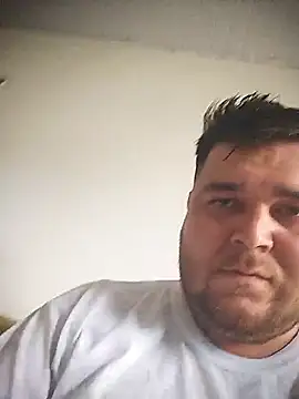 gordinhoCRZ2 live sex cam