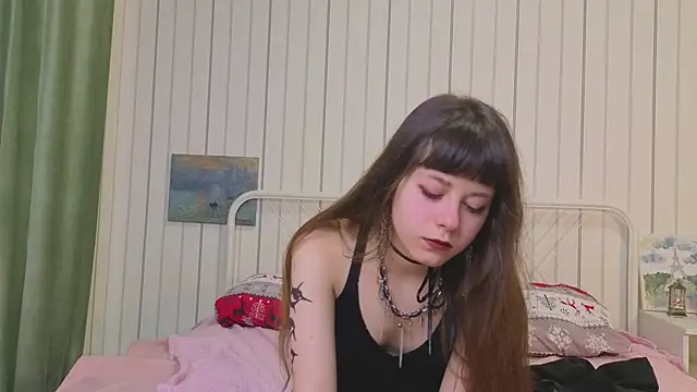 BellaLewter's cam snapshot