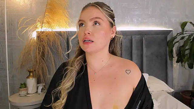 GaiaBaker's cam snapshot