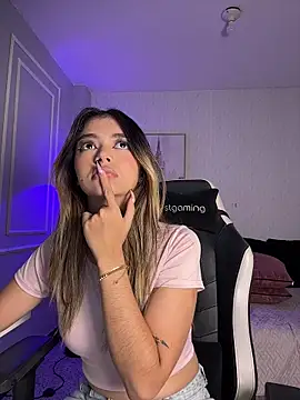 HoneyMollyX's cam snapshot