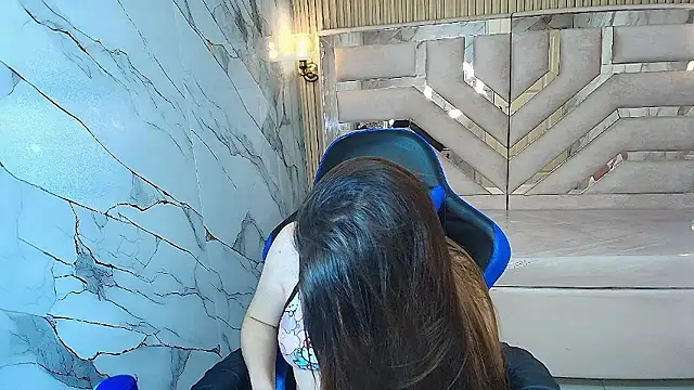 emily__r__'s cam snapshot