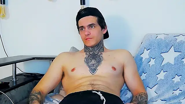 CarterCole's cam snapshot