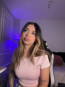 HoneyMollyX's cam snapshot