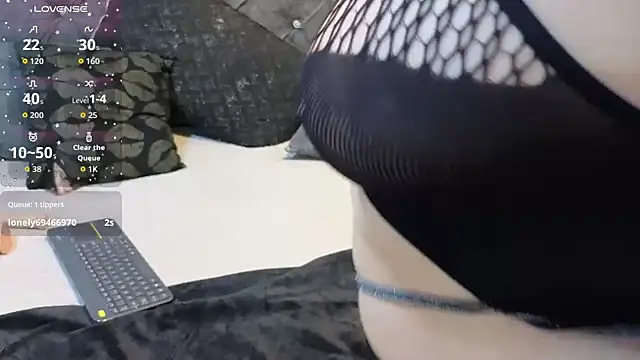 charlotte__G's cam snapshot