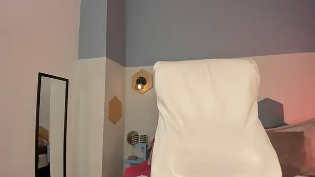 Vanelope_evanss's cam snapshot