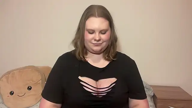 BriannaFlirty's cam snapshot