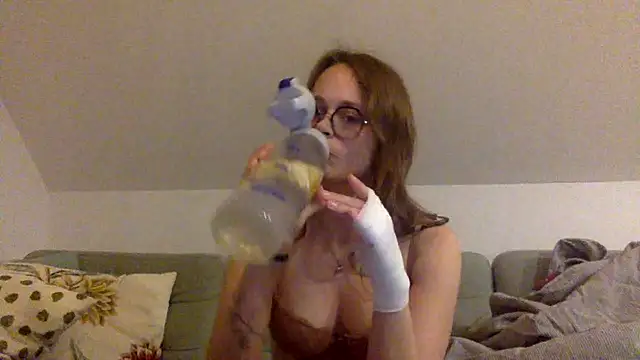 norafack33's cam snapshot