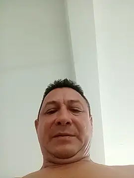 luchoarr's cam snapshot