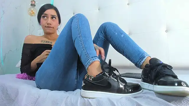 Little_Jenni live sex cam