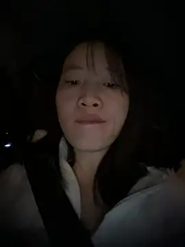 littleqiu9 live sex cam