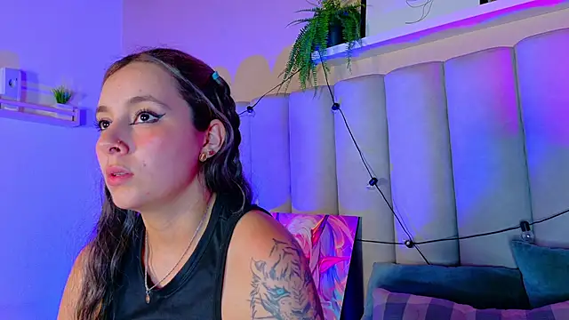 AmbarHills_1's cam snapshot