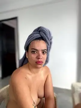 JuanitaMore01's cam snapshot