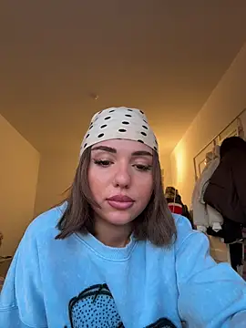 SilkyMira's cam snapshot