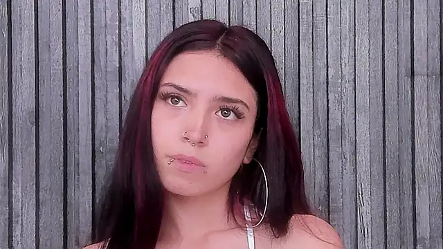 Molly_Bms_'s cam snapshot