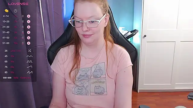 Lady_Inari's cam snapshot