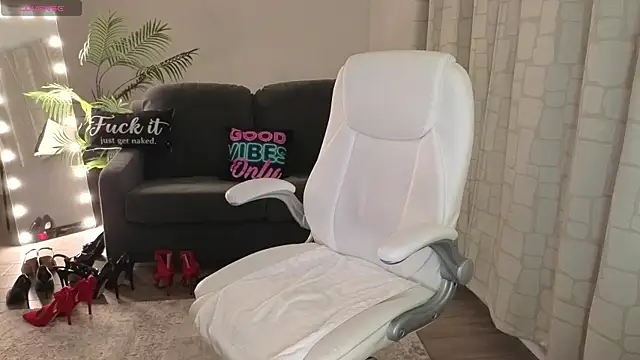 YourMarthaMayer live sex cam