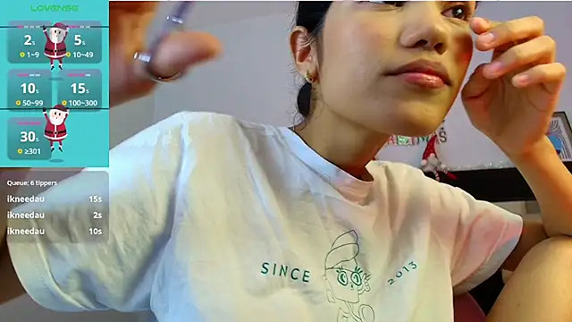 emycarver09's cam snapshot