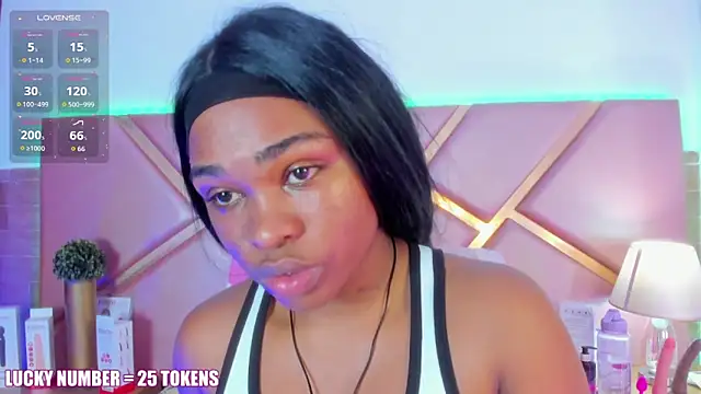 SophieSinclair's cam snapshot