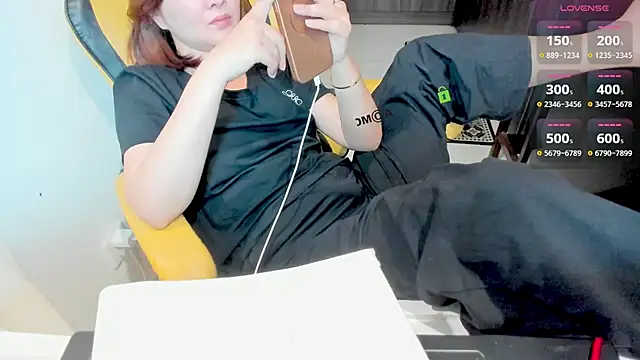 Clumsy_Girl's cam snapshot