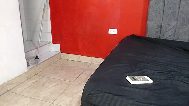 FerneyManti live sex cam