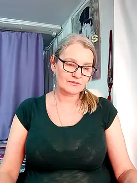 irinamaux live sex cam