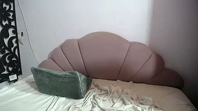 horny_babyss live sex cam