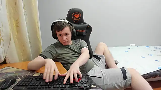 iliaskrislove live sex cam