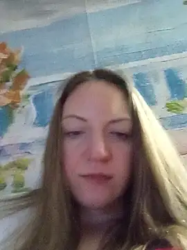 KattyLuuu's cam snapshot