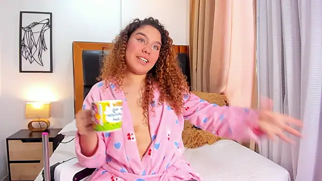 AllisonAdams_'s cam snapshot