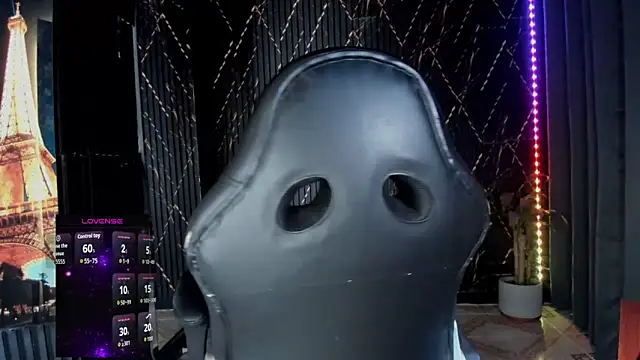 ZhoeStrong live sex cam