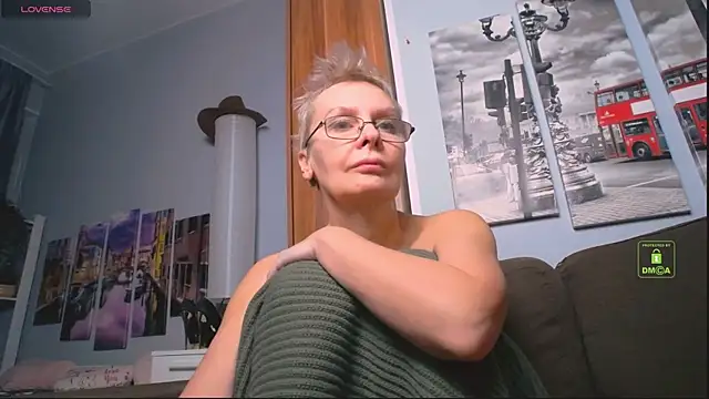 HelgaHimmell's cam snapshot