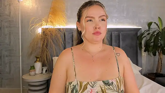 GaiaBaker live sex cam