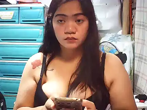 PreggyHotBigBoobs's cam snapshot