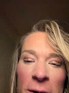 vinique99's cam snapshot