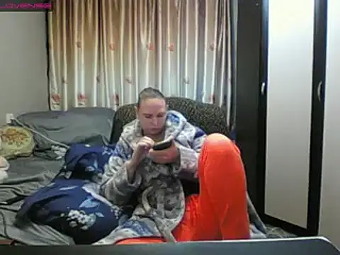 JenniDeep's cam snapshot