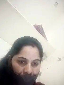 JULEE-740's cam snapshot