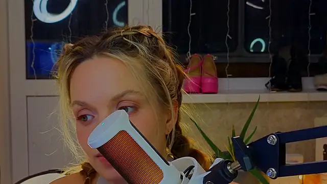 sinteas's cam snapshot