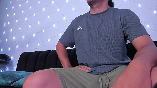 SophieRoyals's cam snapshot