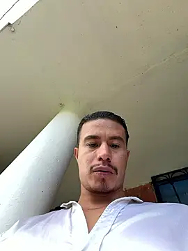 DominickVegas live sex cam