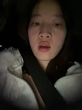 littleqiu9 live sex cam