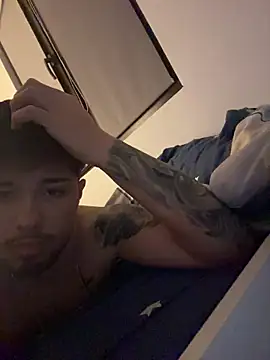 Darius_Flt live sex cam