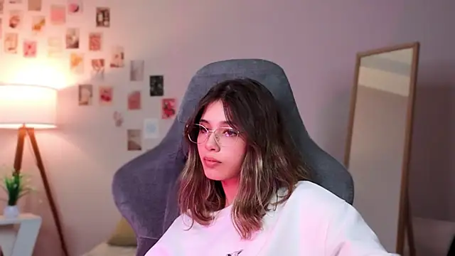 dinnerwithflowers's cam snapshot