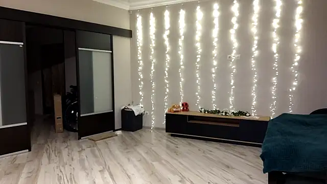 ShemikaCarvin's cam snapshot