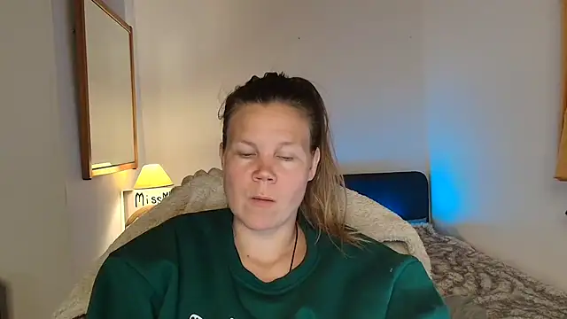 CallMeMaria's cam snapshot