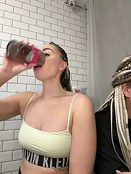 TwixCouple's cam snapshot