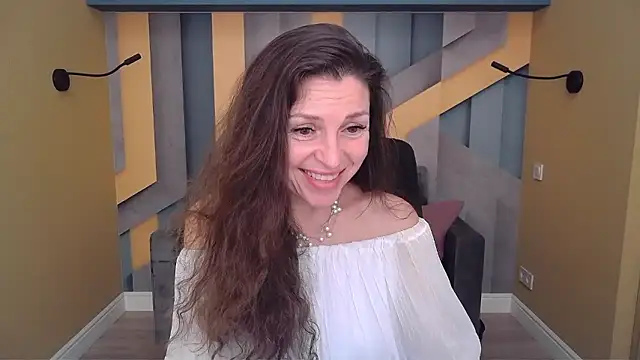 EllaLong's cam snapshot