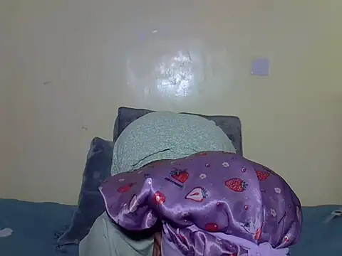 Its_slimianaa's cam snapshot