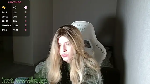 Helga__Pataki's cam snapshot